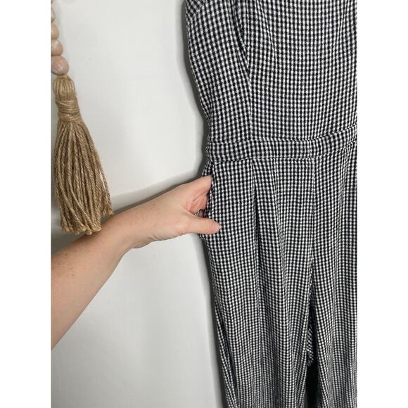 ⭐️ 3/$20 Hollister Plaid Gingham Jumpsuit Size Small Black White - Picture 3 of 8